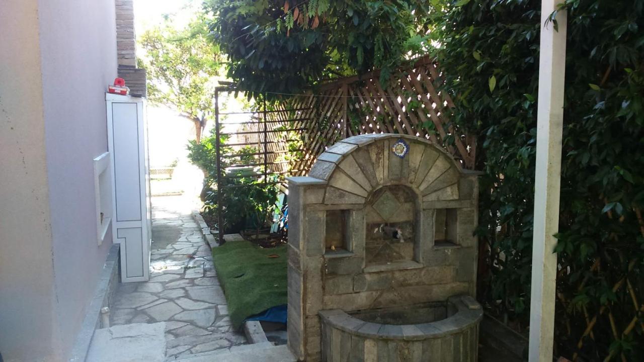 PalaiónTsiflíkion Palio Beach House מראה חיצוני תמונה
